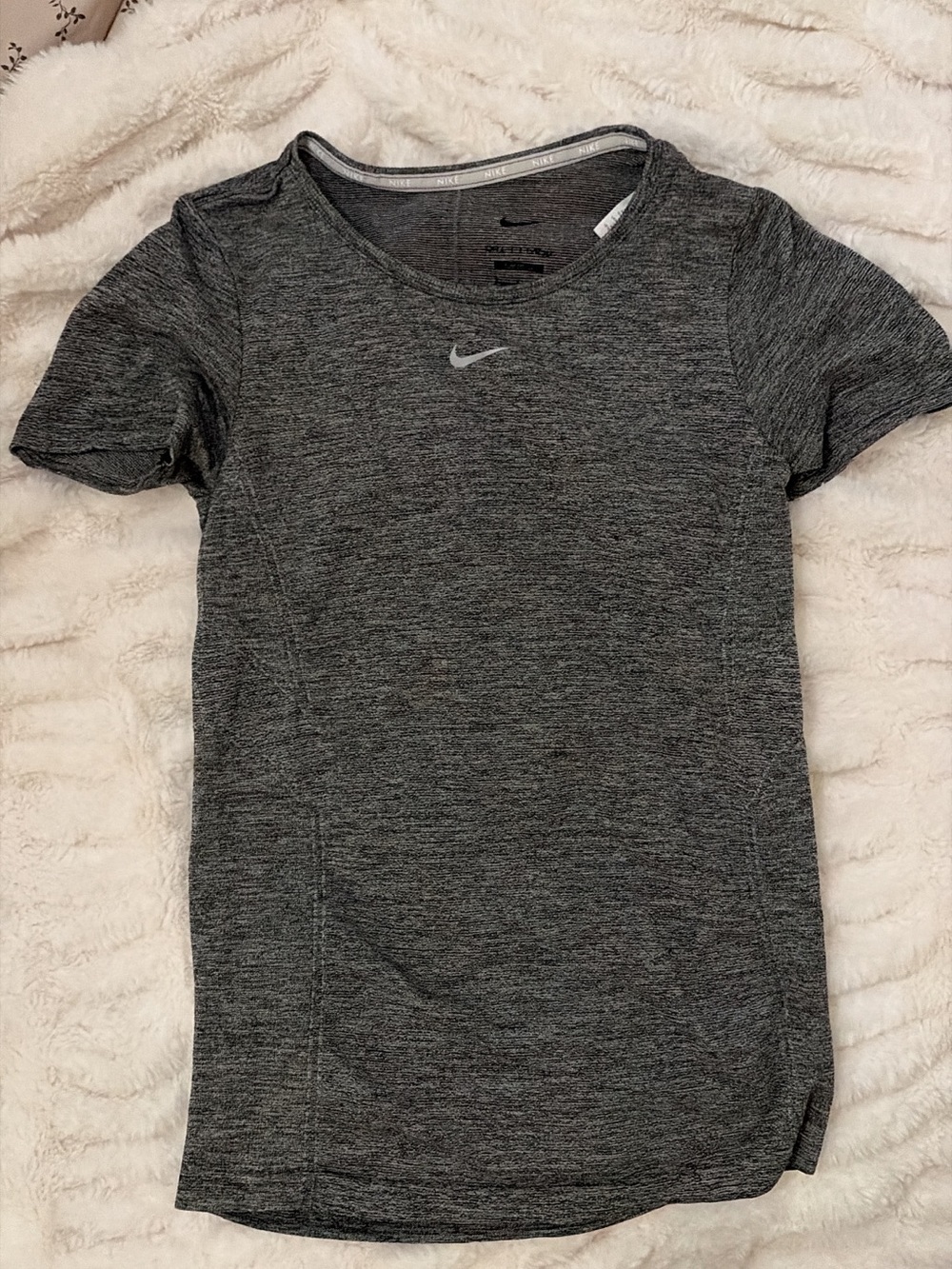 Nike Heathered Dark Gray Short Sleeve Performance Tee
